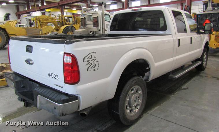 image for item DC4352 2014 Ford F350 Super Duty Crew Cab pickup truck