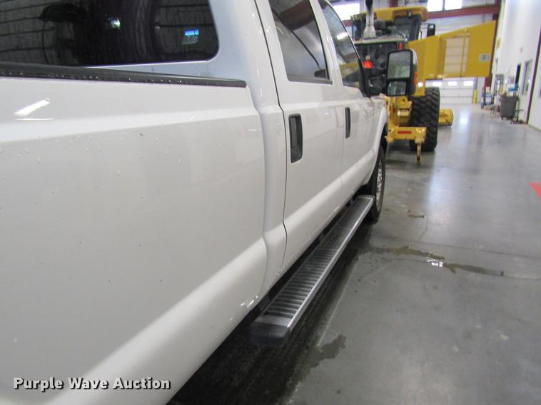 image for item DC4352 2014 Ford F350 Super Duty Crew Cab pickup truck
