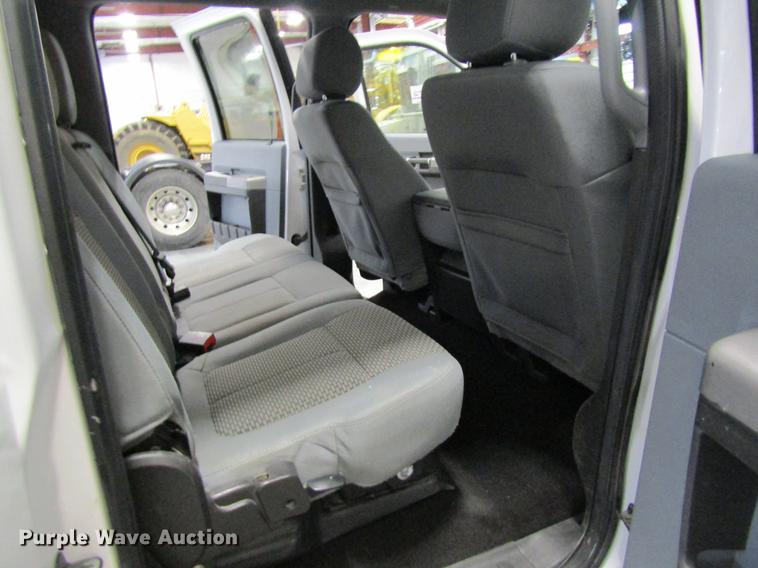 image for item DC4352 2014 Ford F350 Super Duty Crew Cab pickup truck