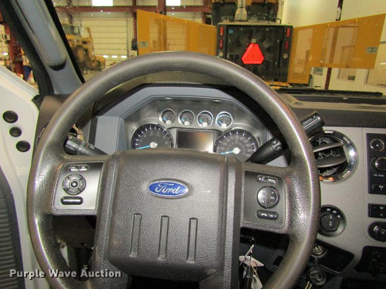 image for item DC4352 2014 Ford F350 Super Duty Crew Cab pickup truck