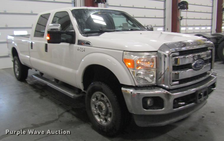 image for item DC4353 2013 Ford F350 Super Duty Crew Cab pickup truck