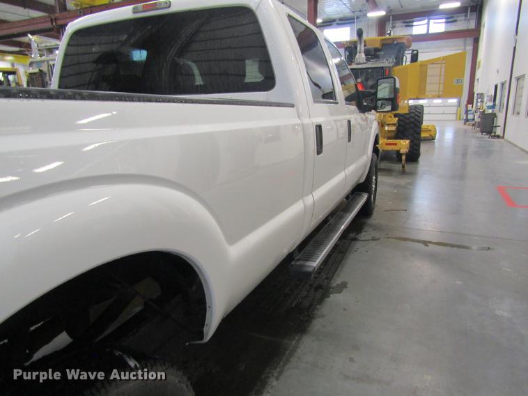 image for item DC4353 2013 Ford F350 Super Duty Crew Cab pickup truck