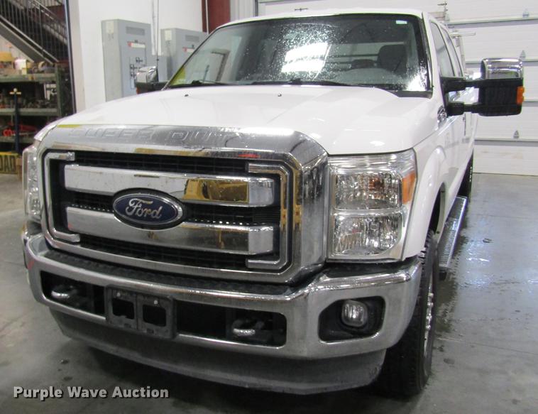 image for item DC4356 2013 Ford F350 Super Duty Crew Cab pickup truck