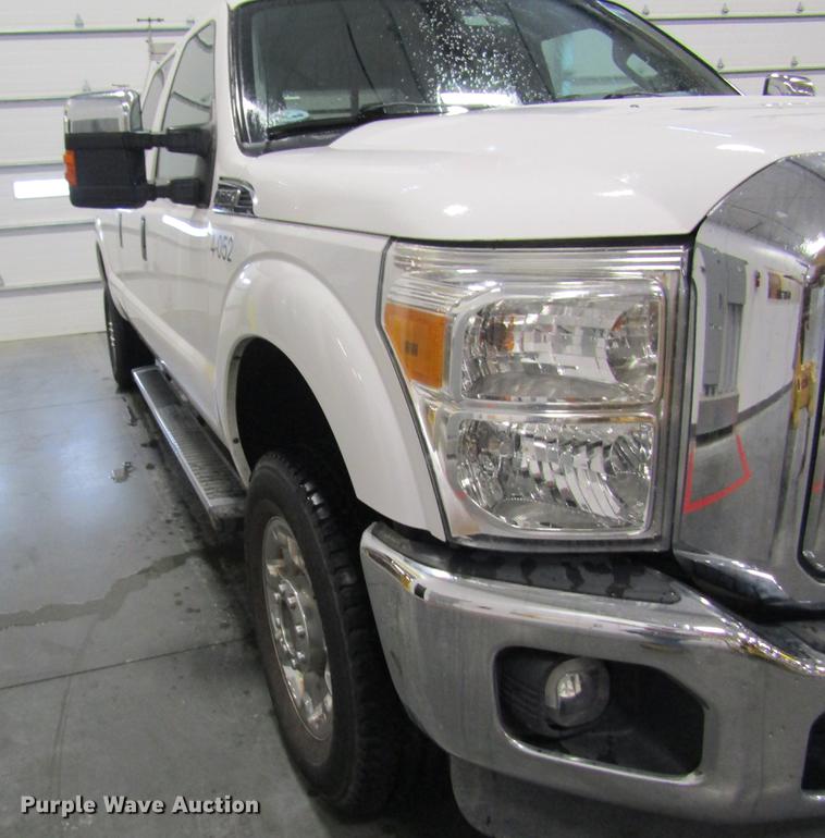 image for item DC4356 2013 Ford F350 Super Duty Crew Cab pickup truck