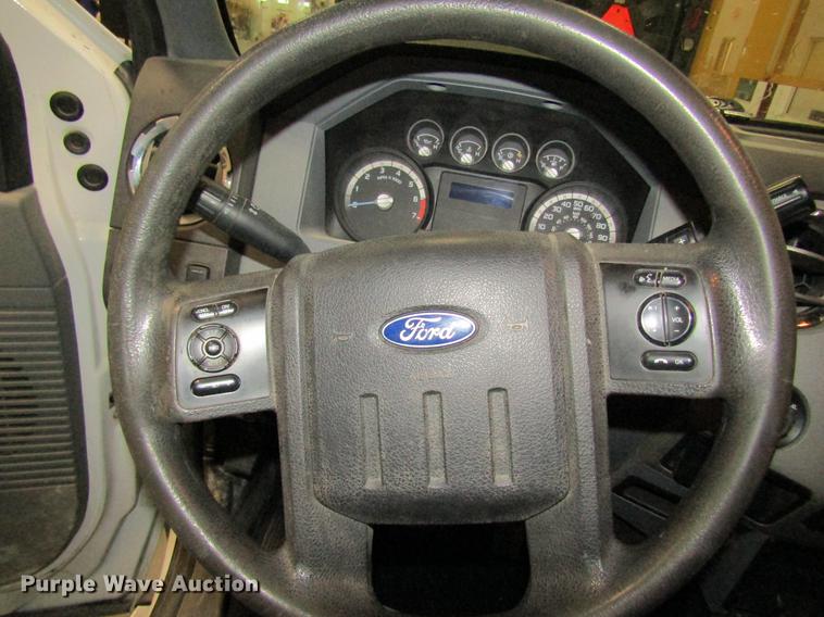 image for item DC4356 2013 Ford F350 Super Duty Crew Cab pickup truck