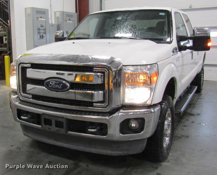 image for item DC4357 2013 Ford F350 Super Duty Crew Cab pickup truck