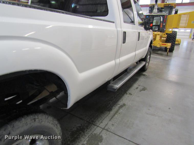 image for item DC4357 2013 Ford F350 Super Duty Crew Cab pickup truck