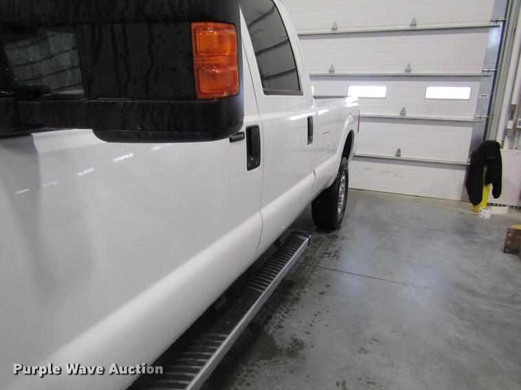 image for item DC4357 2013 Ford F350 Super Duty Crew Cab pickup truck