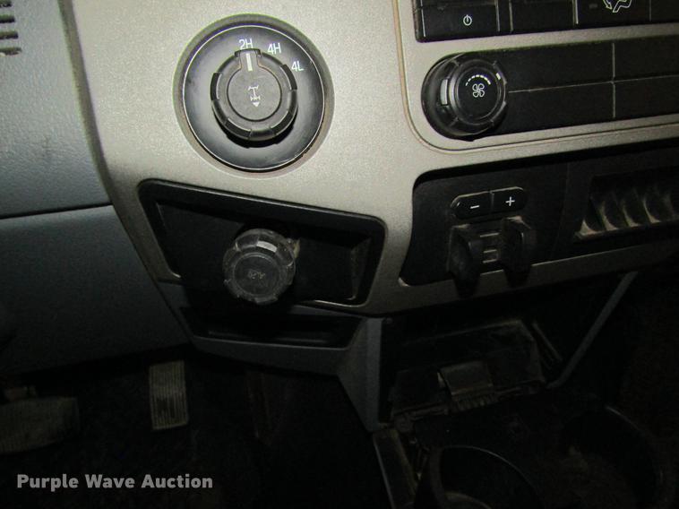 image for item DC4357 2013 Ford F350 Super Duty Crew Cab pickup truck