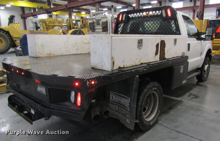 image for item DC4358 2013 Ford F350 Super Duty flatbed pickup truck