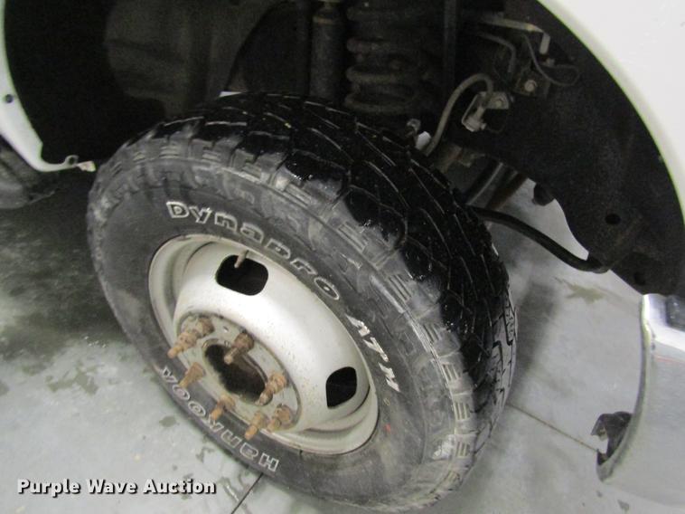 image for item DC4358 2013 Ford F350 Super Duty flatbed pickup truck