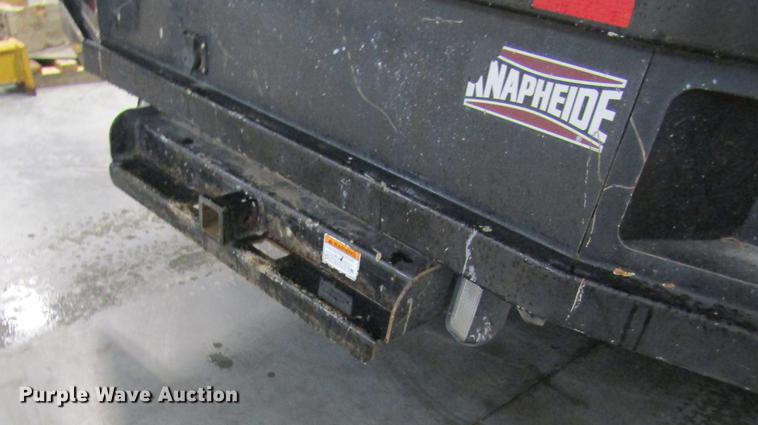 image for item DC4358 2013 Ford F350 Super Duty flatbed pickup truck