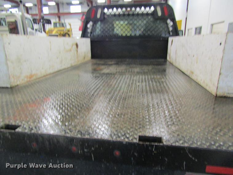image for item DC4358 2013 Ford F350 Super Duty flatbed pickup truck