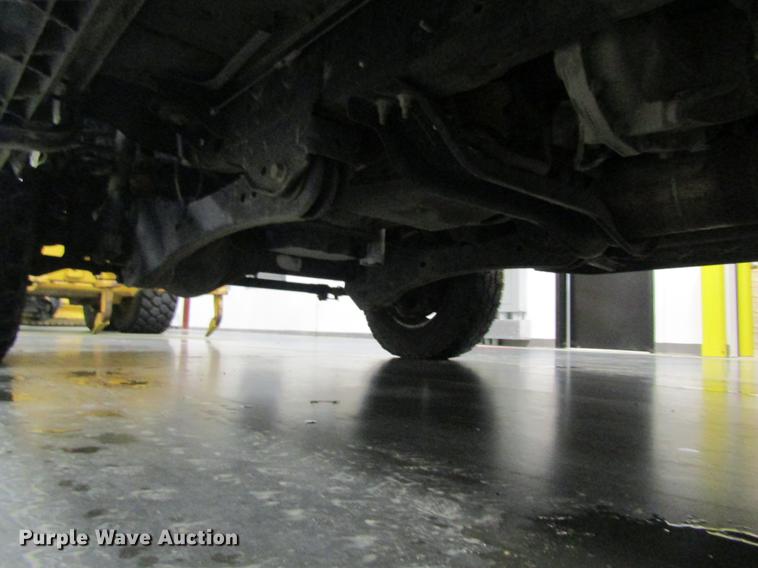 image for item DC4358 2013 Ford F350 Super Duty flatbed pickup truck