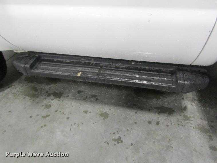 image for item DC4358 2013 Ford F350 Super Duty flatbed pickup truck