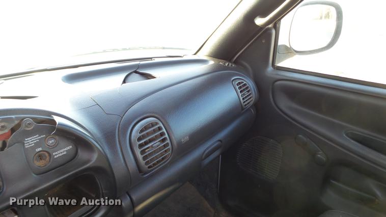 image for item DC5583 2002 Dodge Ram 2500 pickup truck