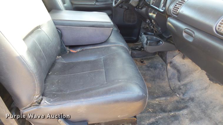 image for item DC5583 2002 Dodge Ram 2500 pickup truck