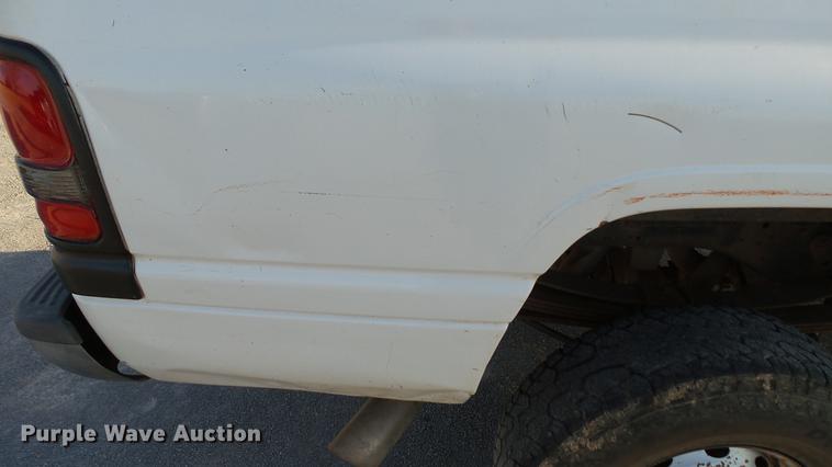 image for item DC5583 2002 Dodge Ram 2500 pickup truck