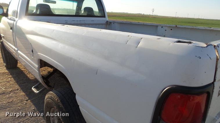 image for item DC5583 2002 Dodge Ram 2500 pickup truck