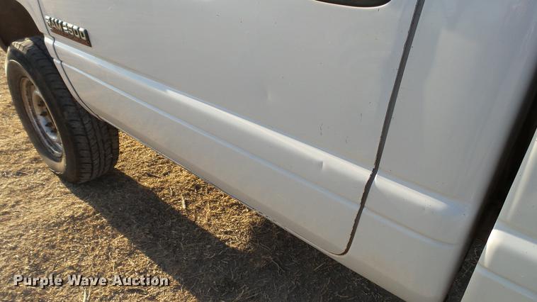 image for item DC5583 2002 Dodge Ram 2500 pickup truck