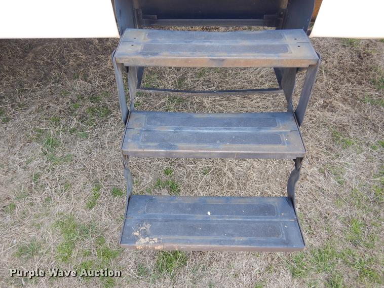 image for item DC5972 2007 Coachman Chaparral 340QBS camper