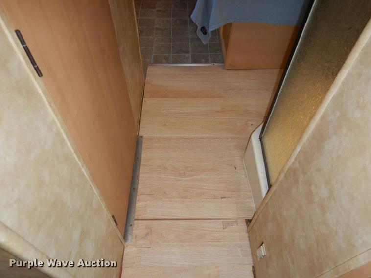 image for item DC5972 2007 Coachman Chaparral 340QBS camper