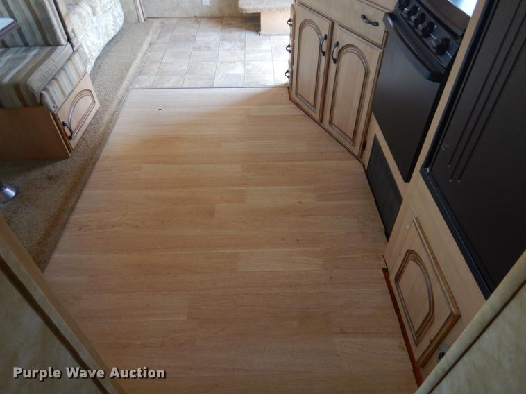 image for item DC5972 2007 Coachman Chaparral 340QBS camper