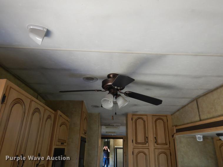 image for item DC5972 2007 Coachman Chaparral 340QBS camper