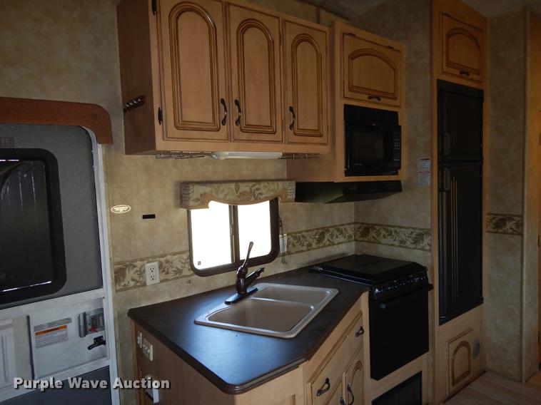 image for item DC5972 2007 Coachman Chaparral 340QBS camper