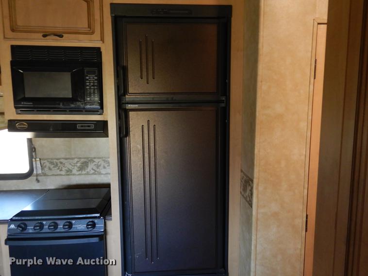 image for item DC5972 2007 Coachman Chaparral 340QBS camper