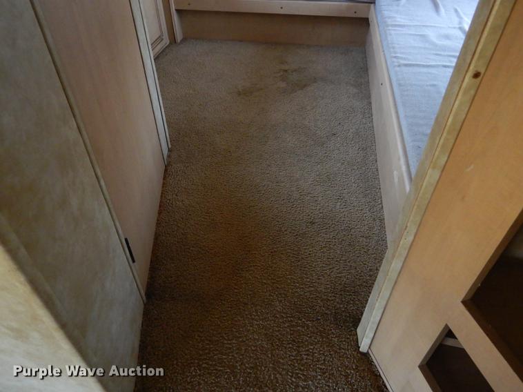 image for item DC5972 2007 Coachman Chaparral 340QBS camper