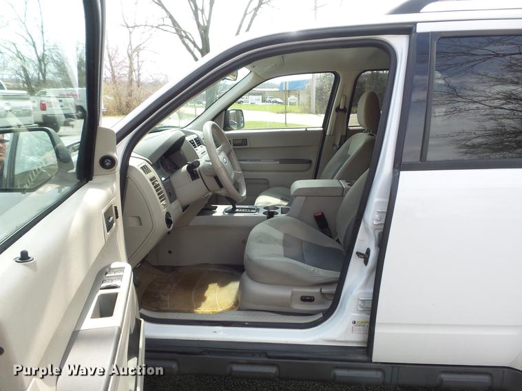 image for item DC7371 2008 Ford Escape XLT SUV