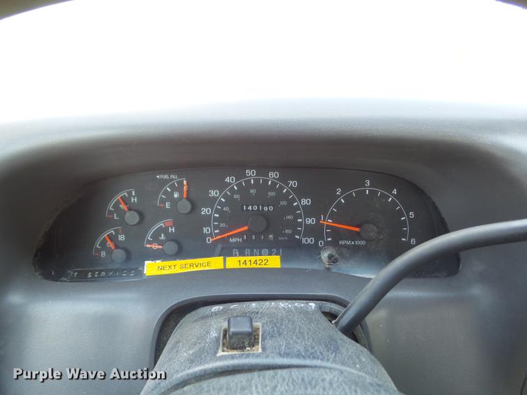 image for item DC7376 2001 Ford F250 Super Duty XL SuperCab pickup truck