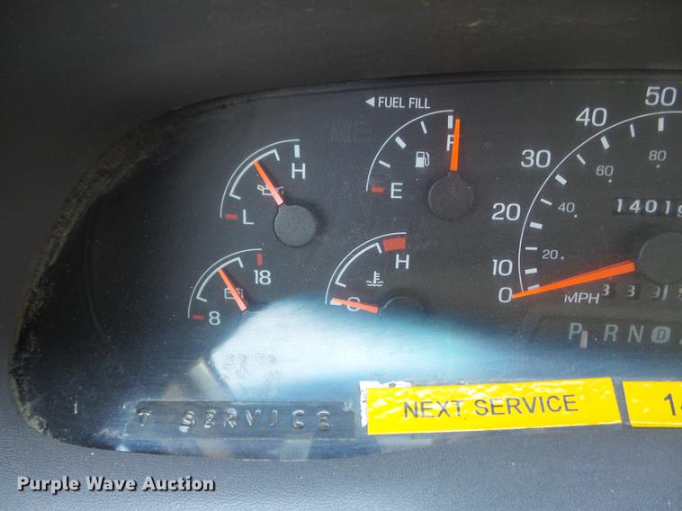 image for item DC7376 2001 Ford F250 Super Duty XL SuperCab pickup truck