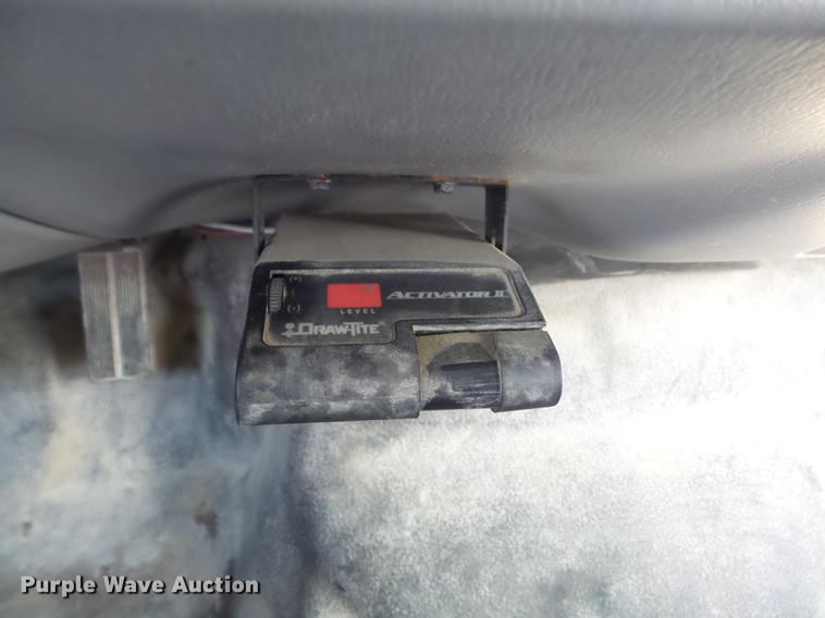 image for item DC7376 2001 Ford F250 Super Duty XL SuperCab pickup truck