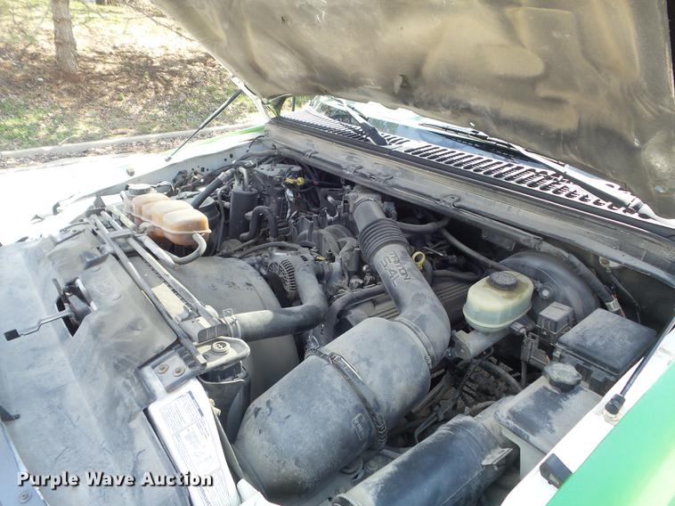 image for item DC7376 2001 Ford F250 Super Duty XL SuperCab pickup truck