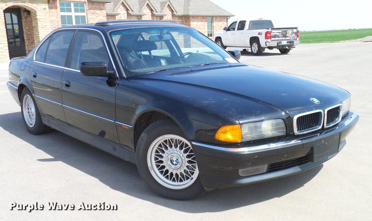 image for item DD1355 1995 BMW 740i
