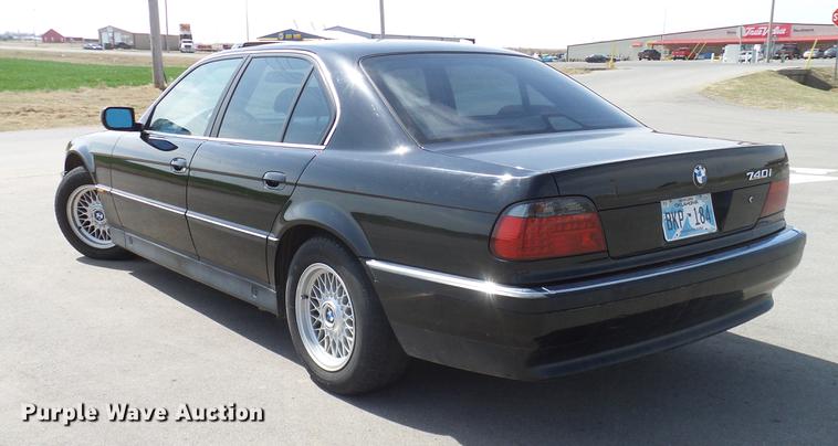 image for item DD1355 1995 BMW 740i