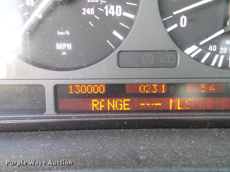 image for item DD1355 1995 BMW 740i