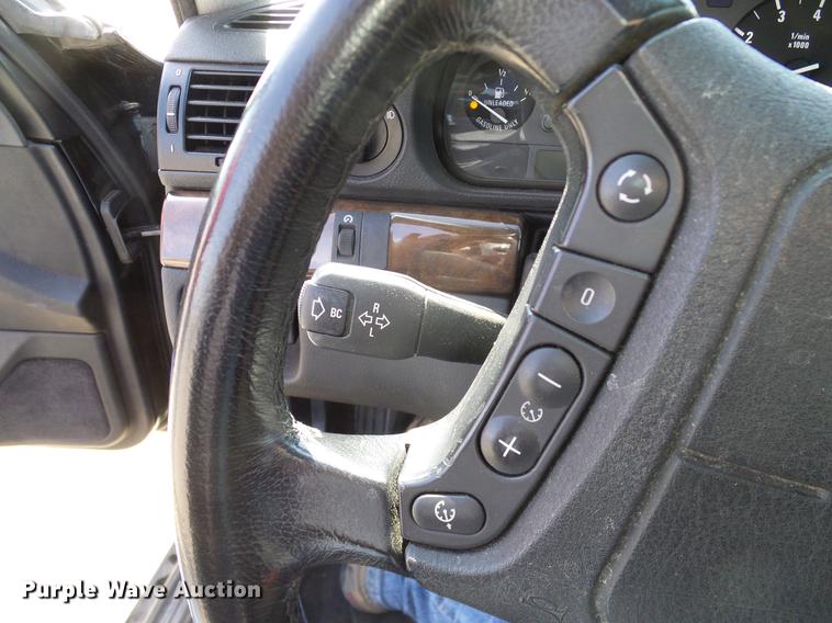 image for item DD1355 1995 BMW 740i