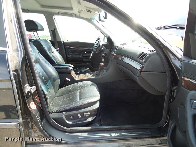 image for item DD1355 1995 BMW 740i