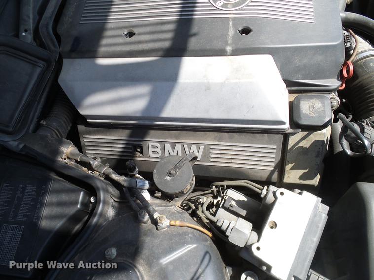 image for item DD1355 1995 BMW 740i