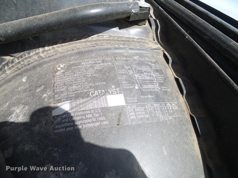 image for item DD1355 1995 BMW 740i