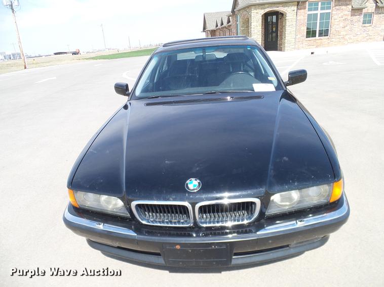 image for item DD1355 1995 BMW 740i