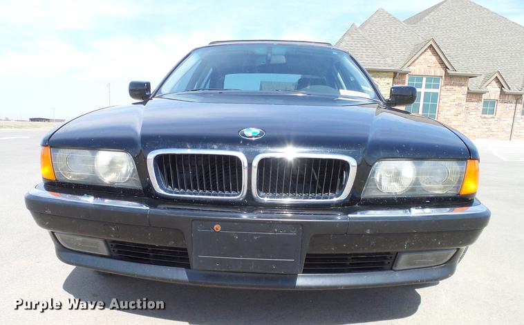 image for item DD1355 1995 BMW 740i