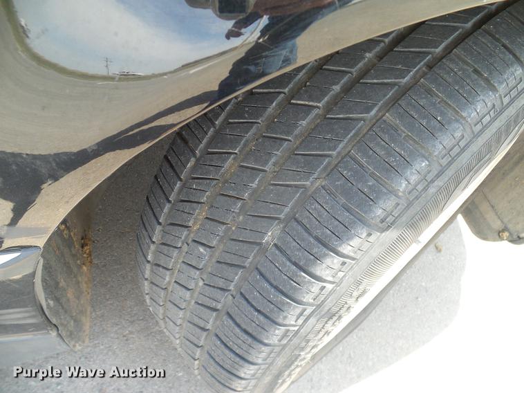 image for item DD1355 1995 BMW 740i