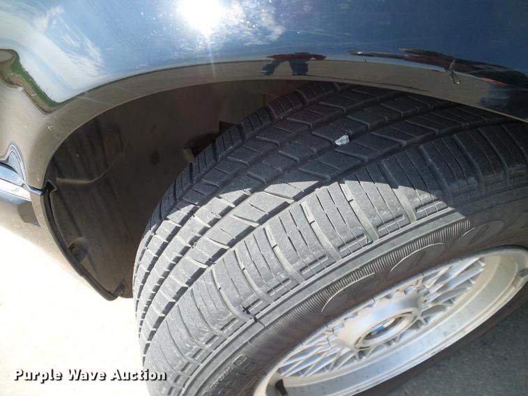 image for item DD1355 1995 BMW 740i