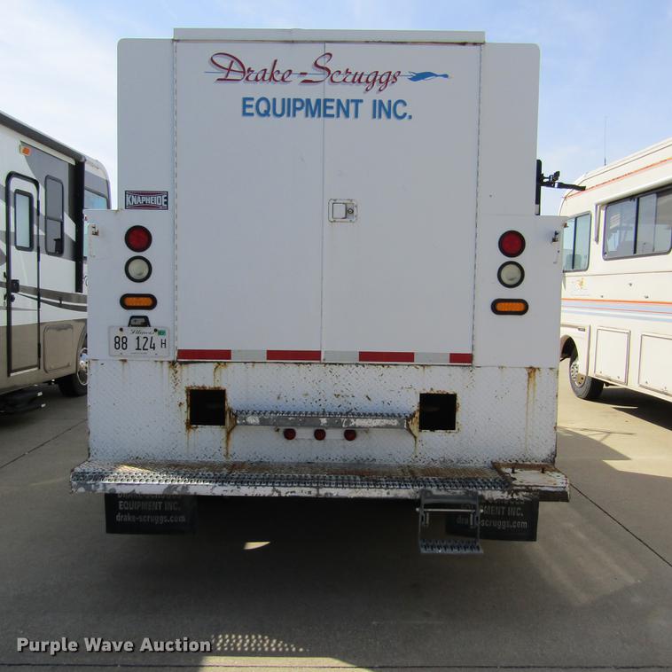 image for item DD2720 2004 Ford F650 Super Duty service truck