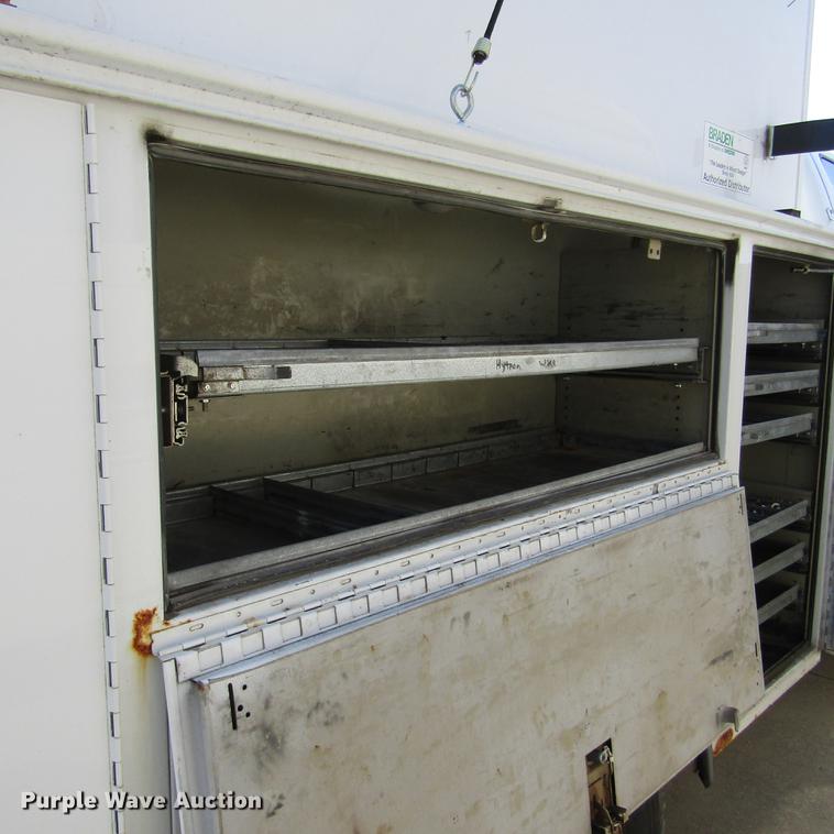 image for item DD2720 2004 Ford F650 Super Duty service truck