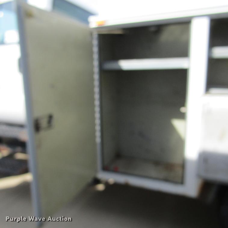 image for item DD2720 2004 Ford F650 Super Duty service truck
